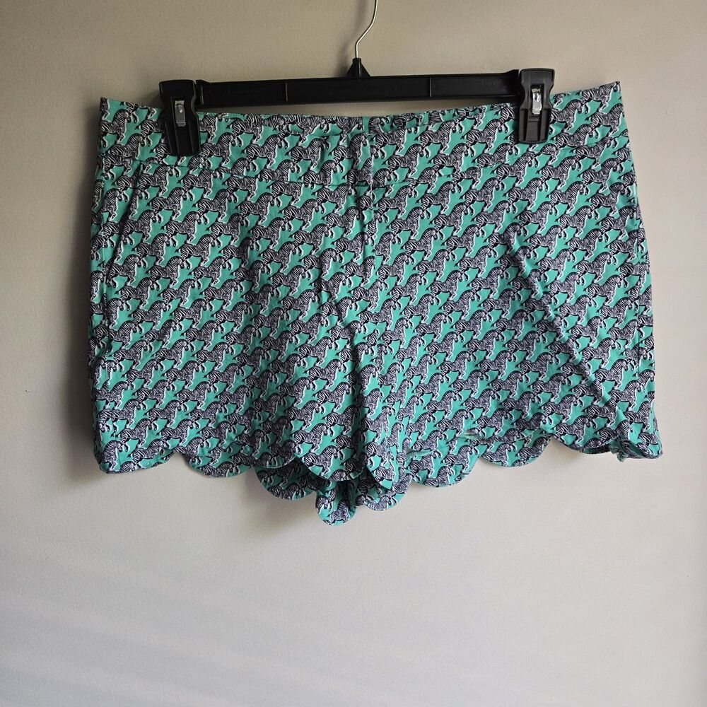 Crown & Ivy Size 14 Shorts Green Zebra Print Scalloped Hem Chino